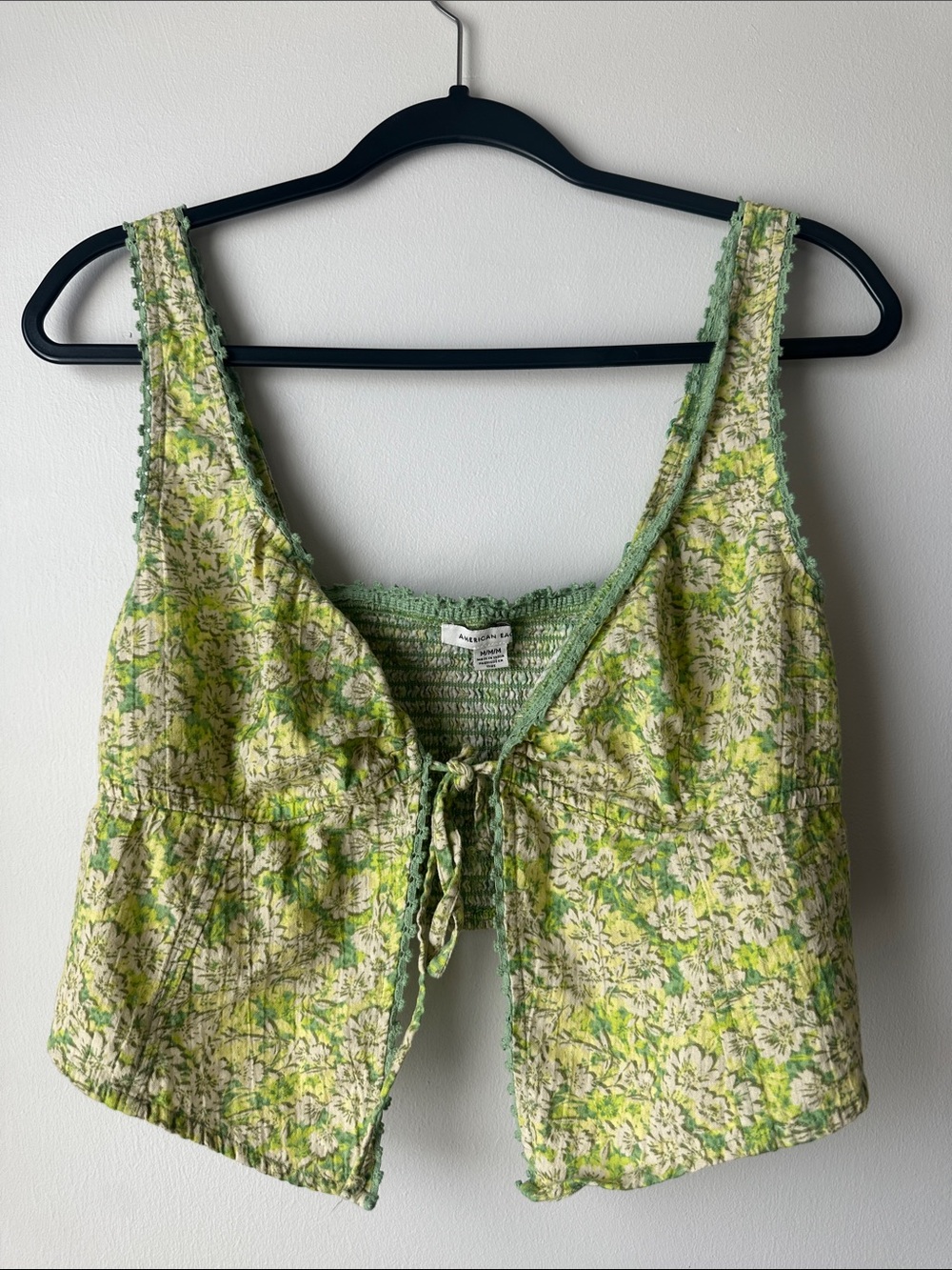 American Eagle Green Floral Smocked Crop Top Tie Front Size Medium